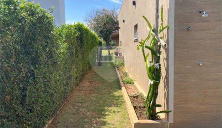 Casa à venda com 4 quartos, sendo 3 suítes,  no condomínio Primavera, Salto - SP