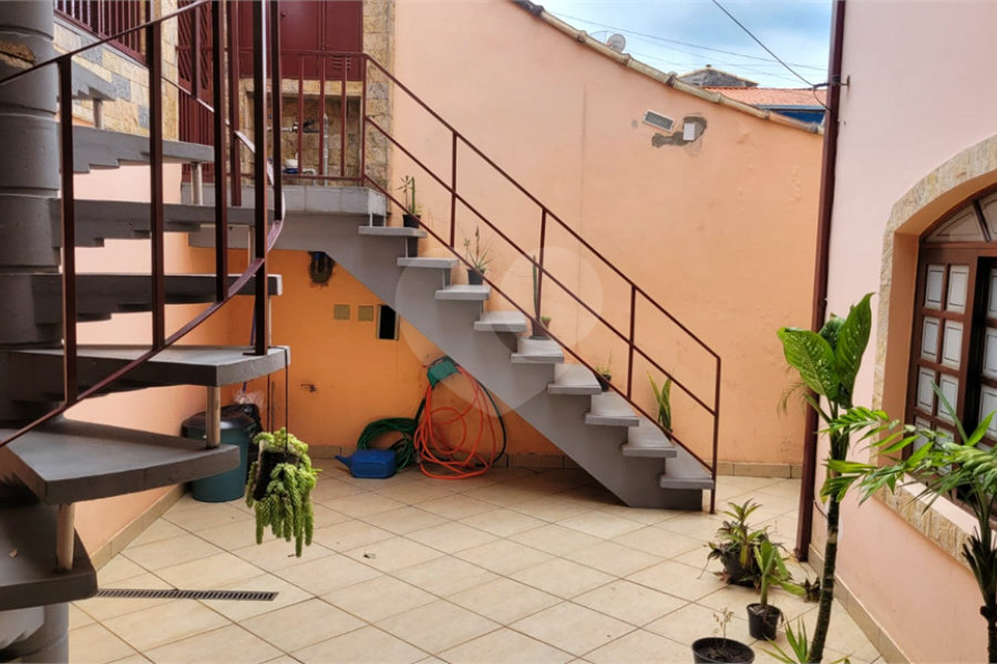 Casa à venda com 6 quartos, sendo 2 suítes, em Laranjeiras, Caieiras, SP