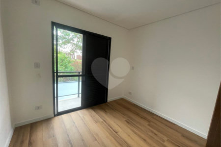 Sobrado à venda com 3 quartos, sendo 1 suíte, em Villa Di Cesar, Mogi das Cruzes, SP