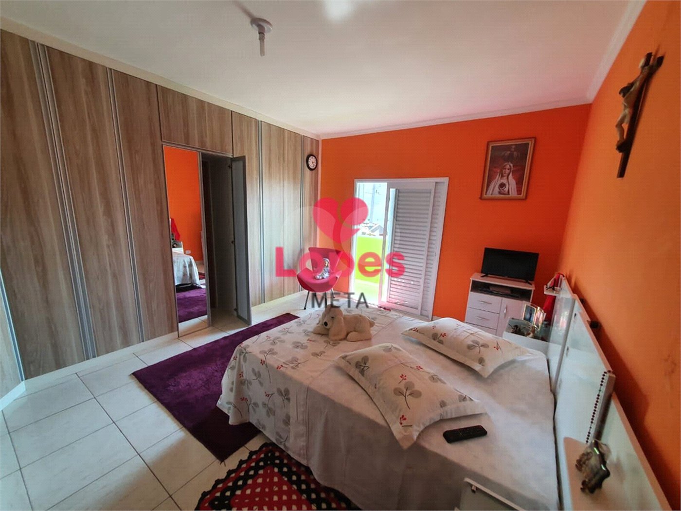 Sobrado à venda com 4 quartos, sendo 1 suíte,  em Jardim Rodolfo, São José dos Campos, SP