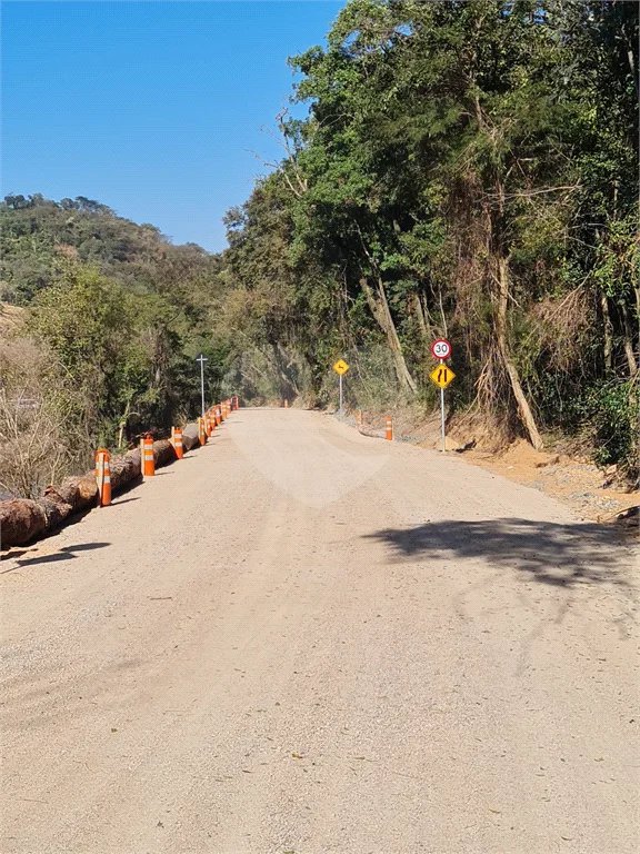 Terreno à venda no condomínio Residencial Colinas de Inhandjara, Itupeva - SP