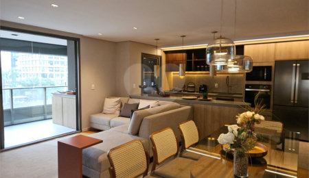 Apartamento à venda com 3 suítes em Indianópolis, São Paulo, SP