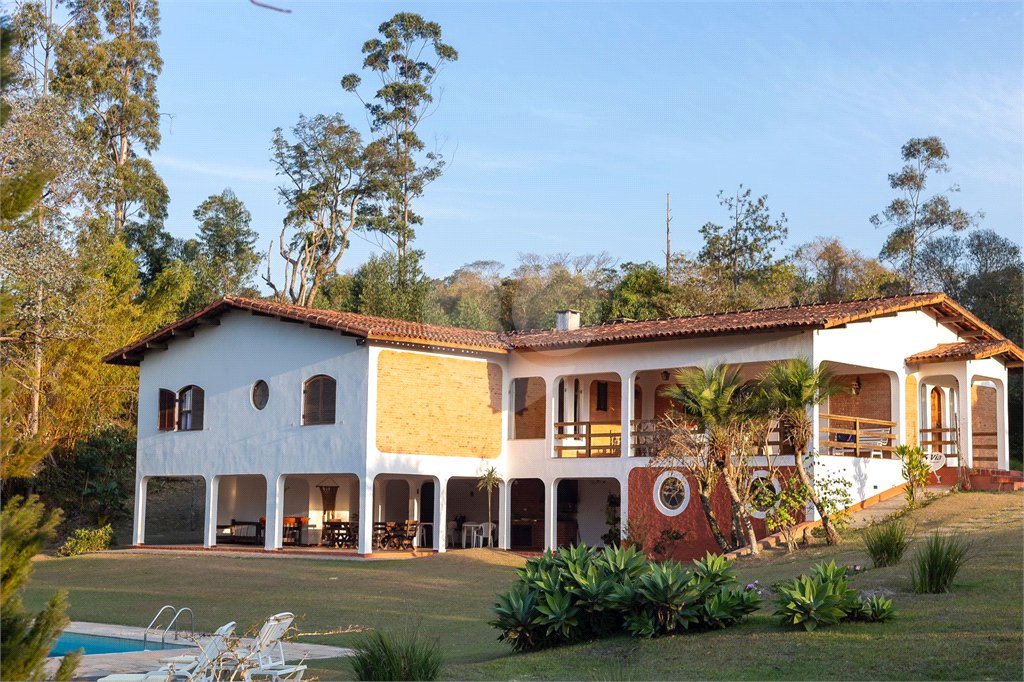 Sítio à venda com 5 quartos, sendo 3 suítes,  em Planalto Verde, São Roque, SP