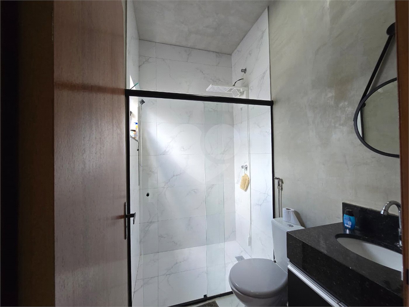 Casa à venda com 3 quartos, sendo 2 suítes,  no condomínio Residencial Marina, Itapetininga - SP