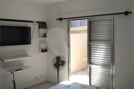 Sobrado à venda com 3 quartos em Vila Marari, São Paulo, SP