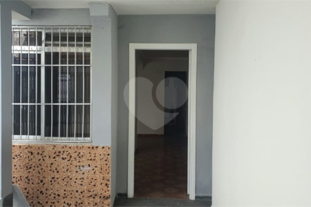Sobrado à venda com 3 quartos em Vila Nilo, São Paulo, SP