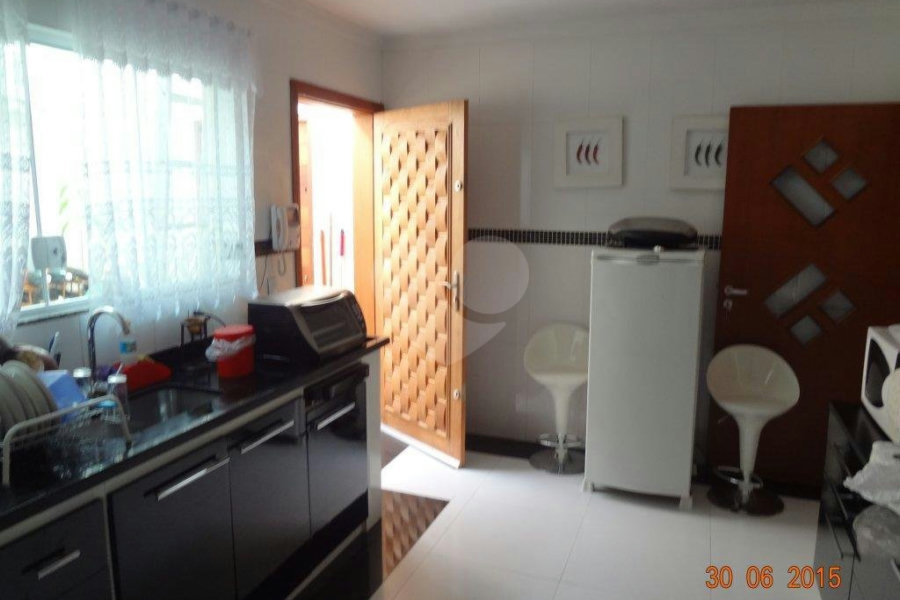 Casa Térrea à venda com 3 quartos, sendo 1 suíte, em Vila Irmãos Arnoni, São Paulo, SP