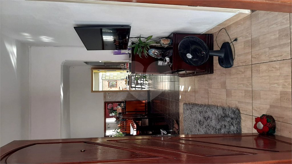 Casa à venda com 3 quartos, sendo 1 suíte, em Vila Industrial, Mogi das Cruzes, SP