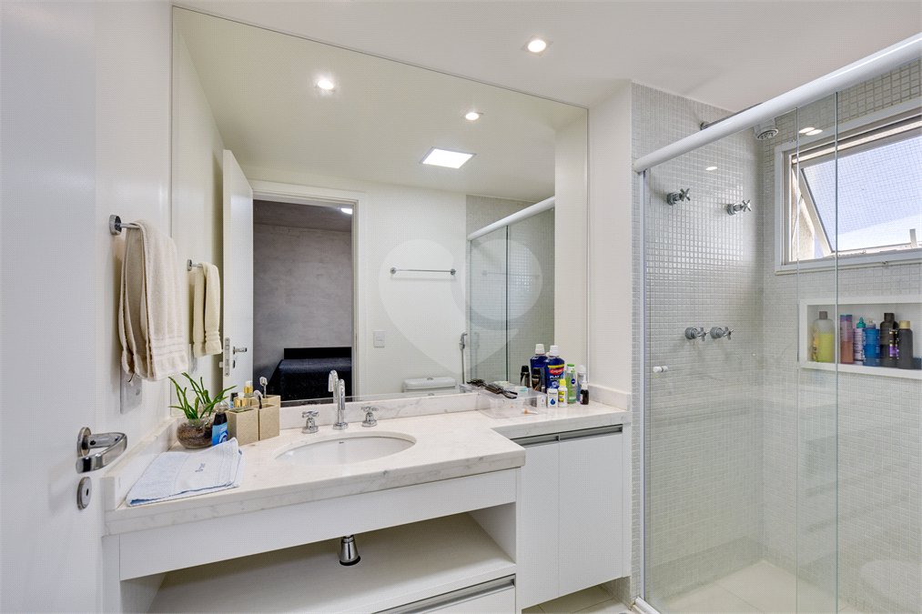 Apartamento à venda ou para alugar com 4 suítes em Alto da Boa Vista, São Paulo, SP
