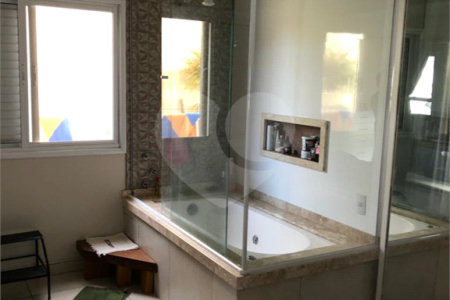 Casa à venda com 5 quartos, sendo 2 suítes, no condomínio Terras de Santa Izabel, Salto - SP