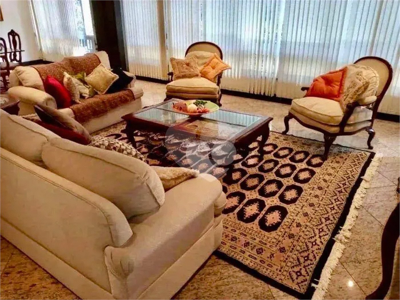 Apartamento à venda com 4 quartos, sendo 1 suíte,  em Copacabana, Rio de Janeiro, RJ