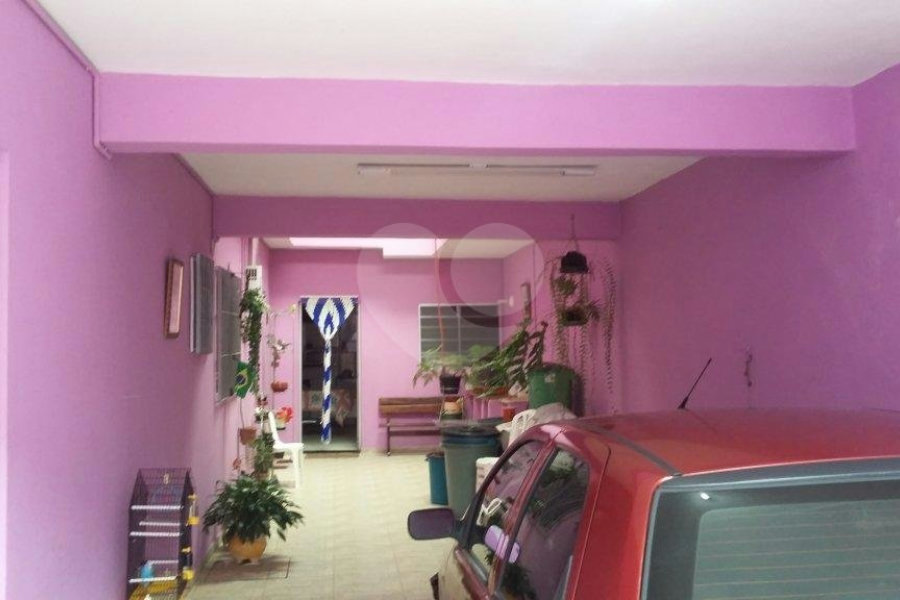 Sobrado à venda com 3 quartos em Parque Peruche, São Paulo, SP
