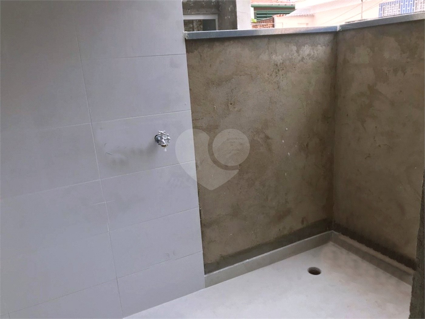 Casa à venda com 2 suítes no condomínio Residence Adelina, São Paulo - SP