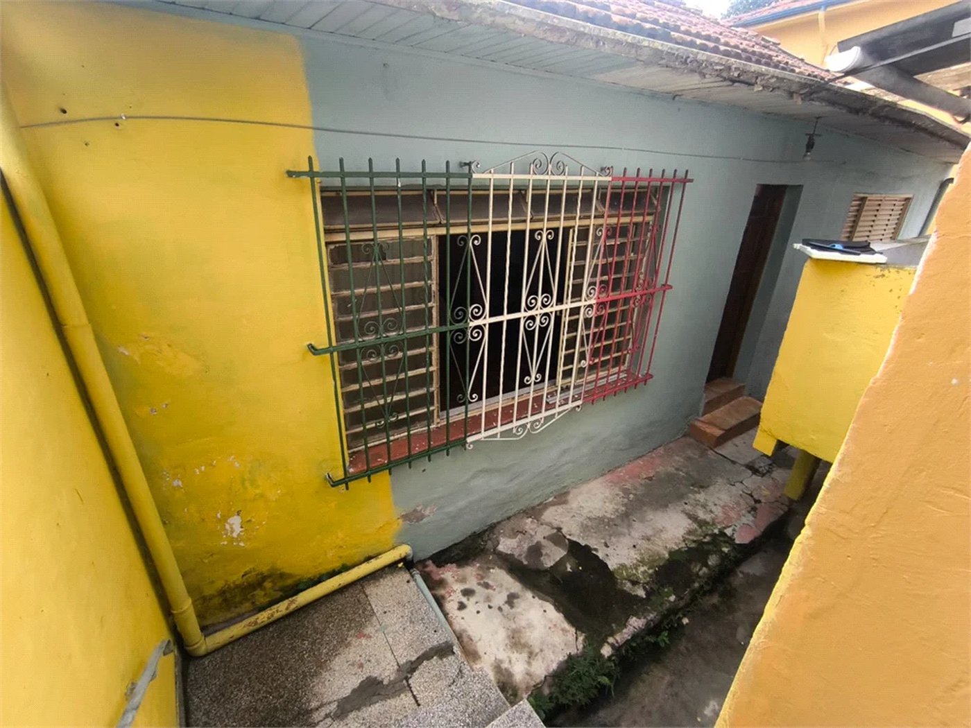 Sobrado à venda com 5 quartos, sendo 2 suítes, em Jardim Monte Kemel, São Paulo, SP