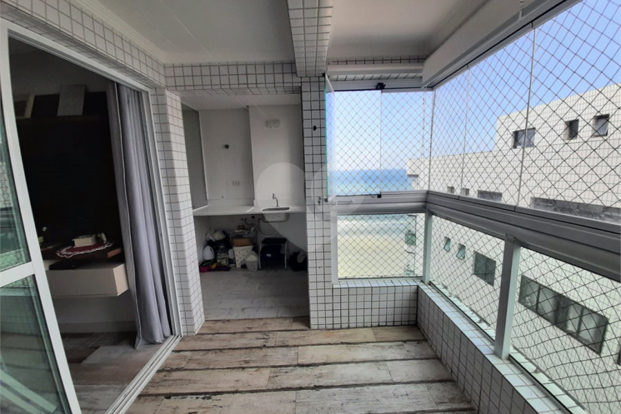 Apartamento à venda com 2 quartos, sendo 1 suíte,  no Centro, Mongaguá, SP