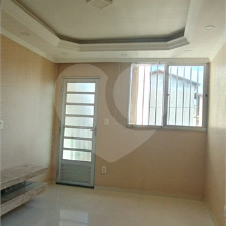 Apartamento à venda com 2 quartos em Santa Cruz, Rio de Janeiro, RJ