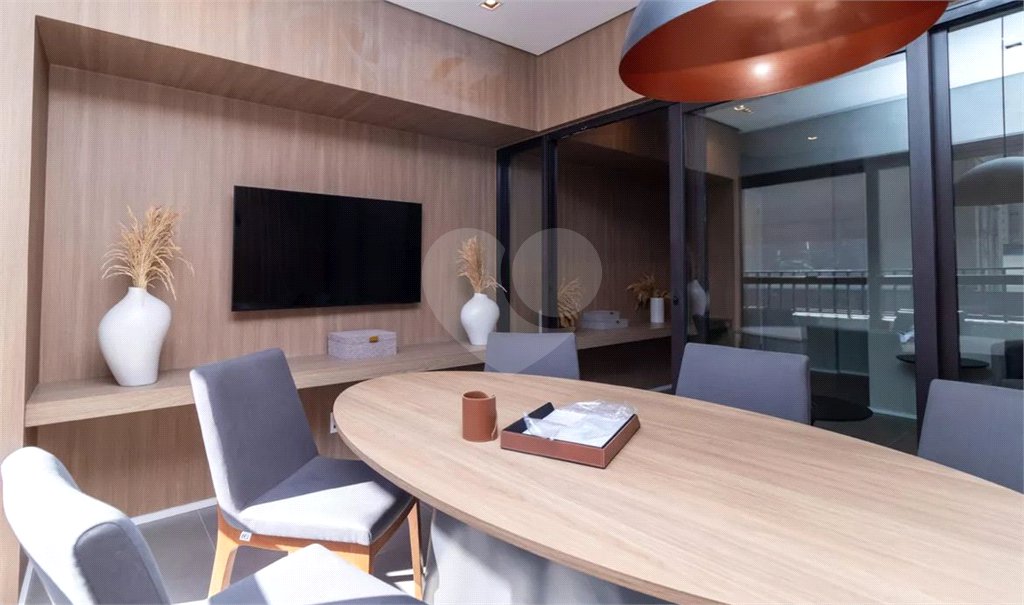 Flat à venda ou para alugar com 1 quarto em Perdizes, São Paulo, SP