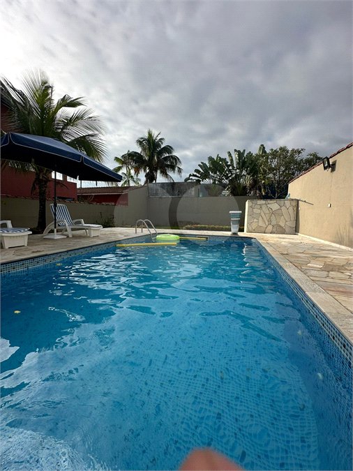 Casa à venda com 3 quartos, sendo 1 suíte,  no condomínio Morada da Praia, Bertioga - SP