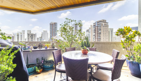 Apartamento à venda com 4 quartos, sendo 2 suítes,  em Indianópolis, São Paulo, SP