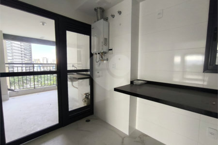 Apartamento à venda ou para alugar com 3 suítes em Água Branca, São Paulo, SP