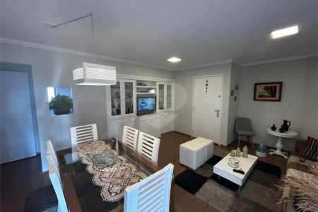 Apartamento à venda com 3 quartos, sendo 1 suíte,  em Vila Andrade, São Paulo, SP