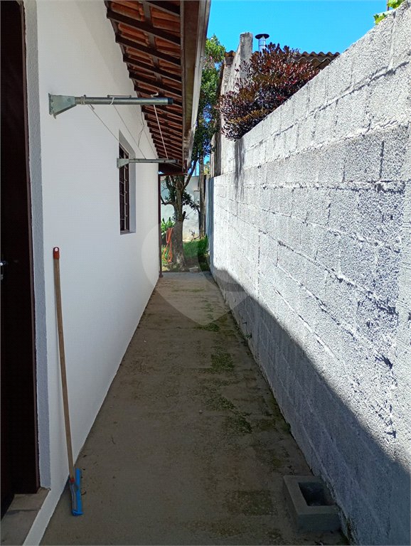 Casa Térrea à venda com 3 quartos em Guaxinduva, Atibaia, SP