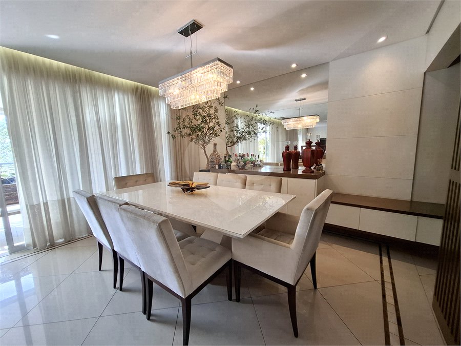 Apartamento à venda com 3 suítes em Santana, São Paulo, SP