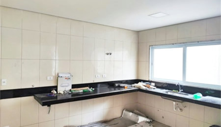 Casa à venda com 3 quartos, sendo 1 suíte,  no condomínio Ouro Verde, Guarulhos - SP