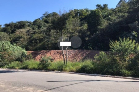 Terreno à venda no condomínio Parque Saint Arthur, São Paulo - SP