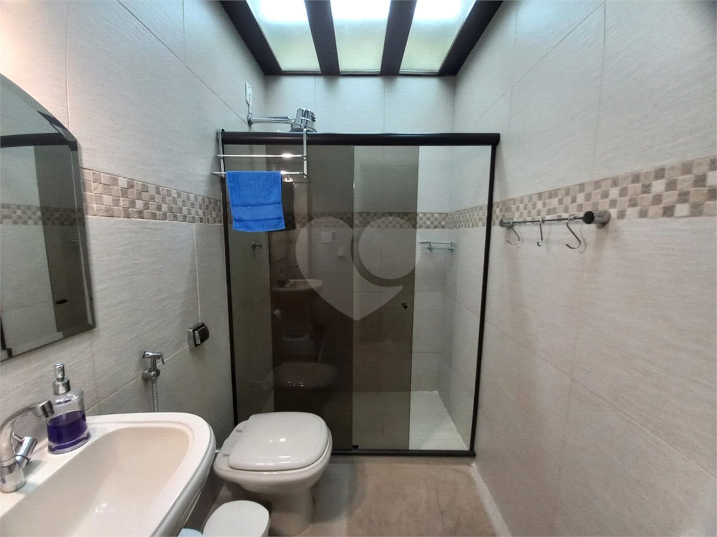 Cobertura à venda com 5 quartos, sendo 2 suítes,  em Grajaú, Rio de Janeiro, RJ