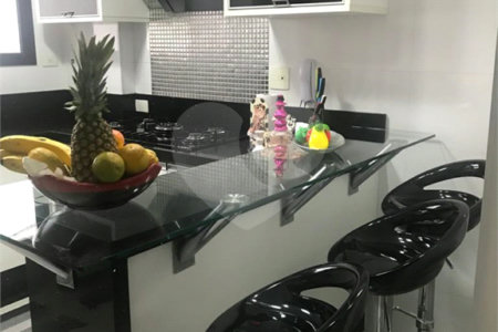 Apartamento à venda com 3 suítes em Vila Regente Feijó, São Paulo, SP