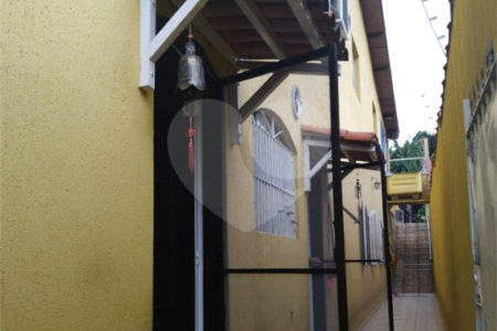 Casa à venda com 4 quartos, sendo 1 suíte, em Cidade Kemel, Poá, SP