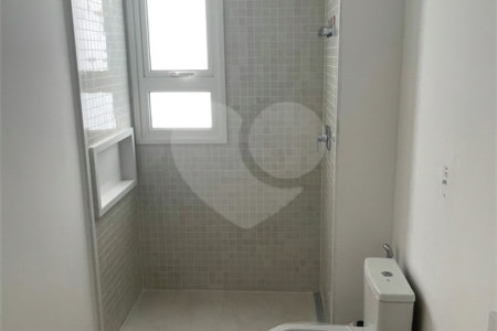 Apartamento à venda com 3 suítes em Moema, São Paulo, SP