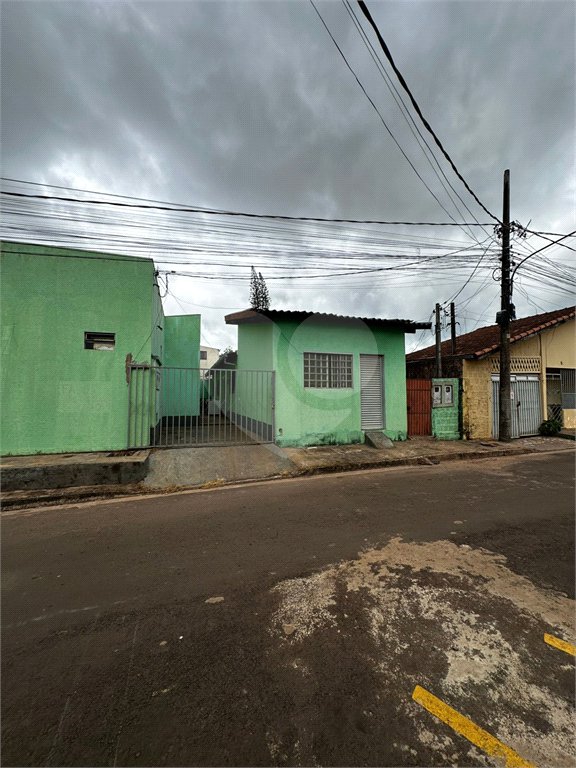 Casa à venda com 10 quartos no Centro, Ponta Porã, MS