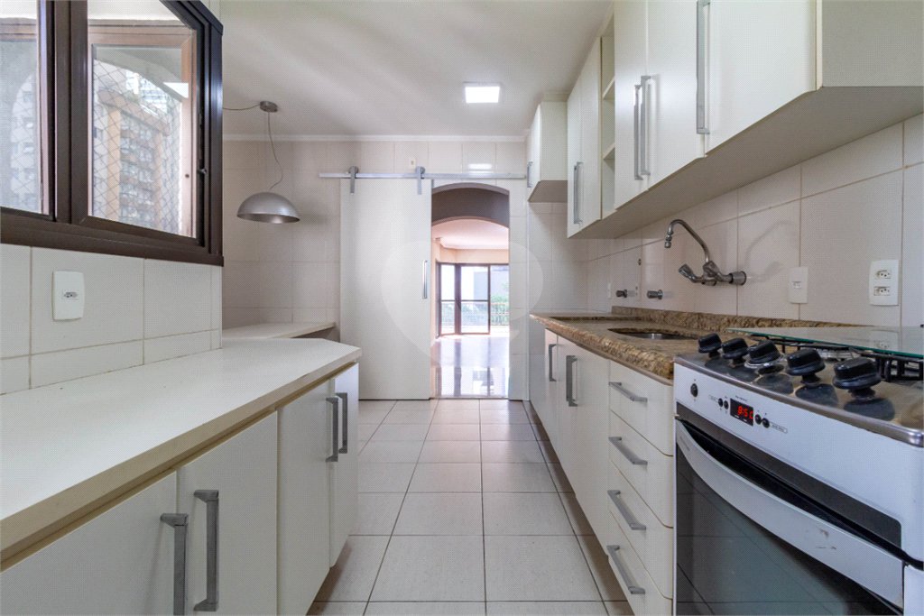 Apartamento à venda com 3 quartos, sendo 1 suíte, em Brooklin, São Paulo, SP