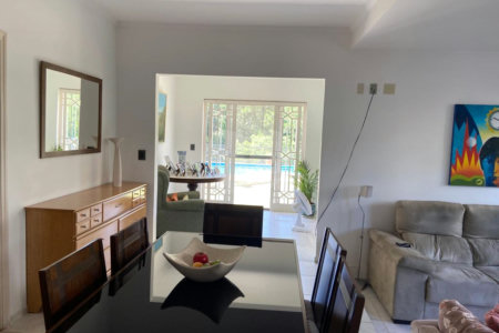 Casa à venda com 6 quartos, sendo 3 suítes,  em Marambaia, Vinhedo, SP