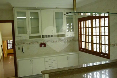 Sobrado à venda com 3 suítes em Vila Mazzei, São Paulo, SP