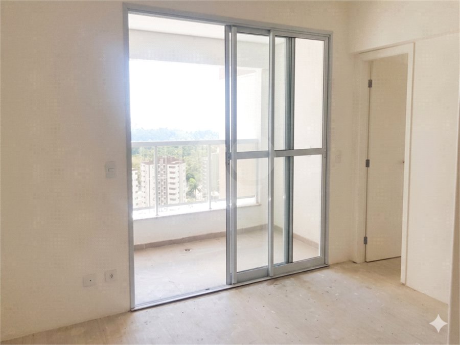 Apartamento à venda com 3 quartos, sendo 1 suíte,  em Loteamento Mogilar, Mogi das Cruzes, SP