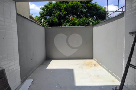 Sobrado à venda com 3 quartos, sendo 1 suíte, em Vila Granada, São Paulo, SP