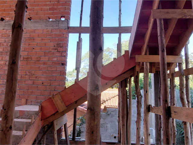 Casa à venda com 4 suítes no condomínio Sausalito, Mairiporã - SP