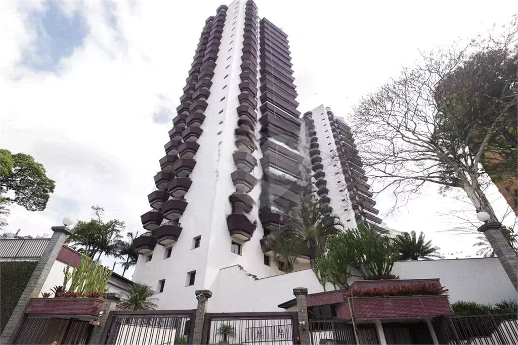 Apartamento à venda com 3 suítes em Santana, São Paulo, SP