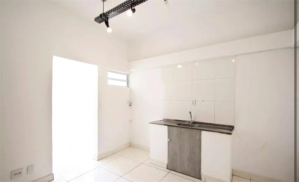 Apartamento à venda com 3 quartos, sendo 1 suíte, em Pinheiros, São Paulo, SP