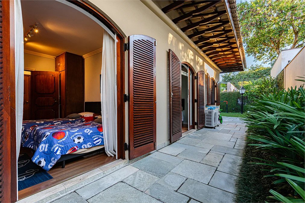 Casa Térrea à venda com 3 quartos, sendo 1 suíte, em Alto de Pinheiros, São Paulo, SP