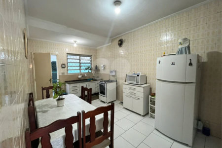 Sobrado à venda com 3 suítes em Vila Oratório, São Paulo, SP