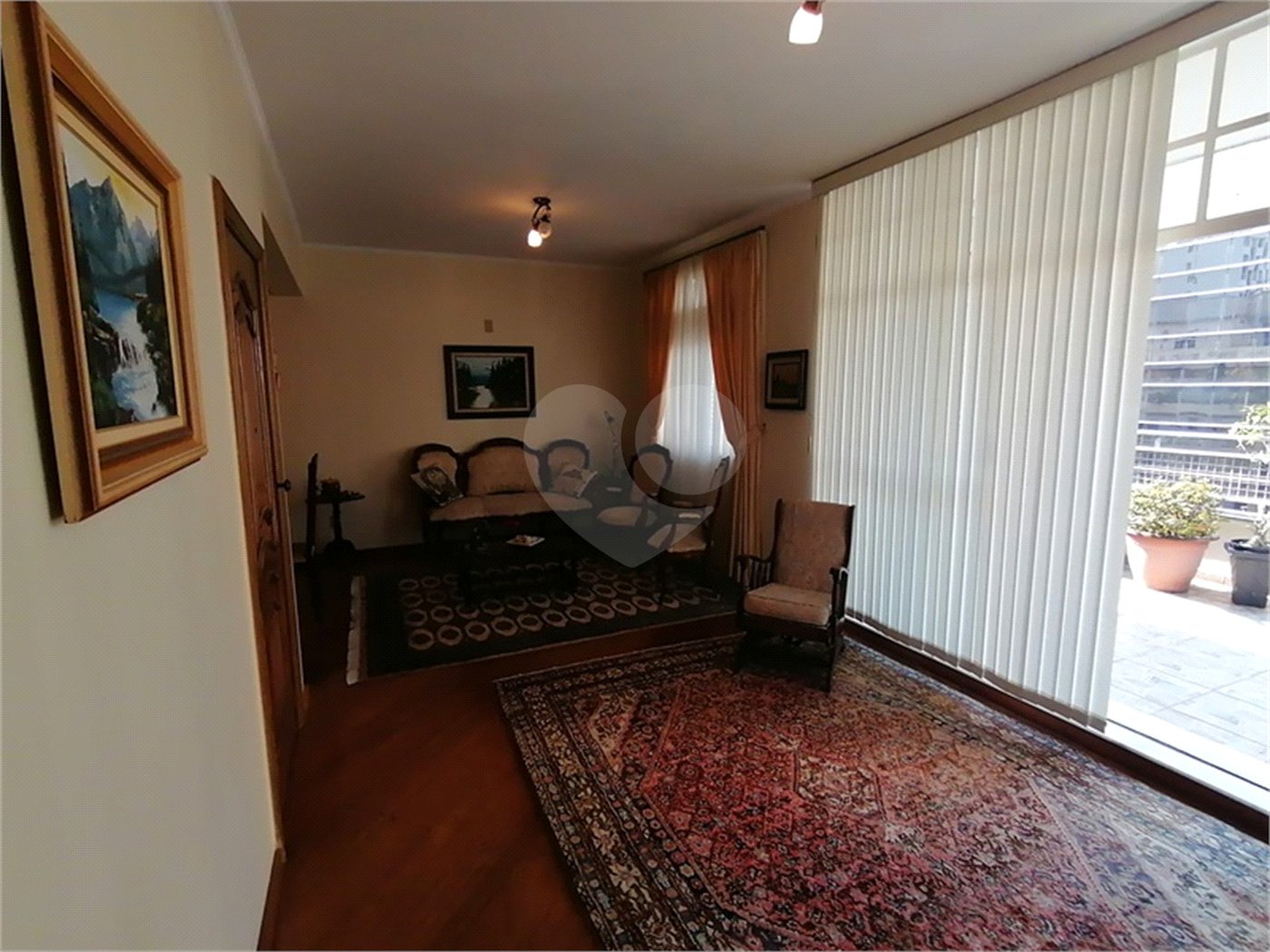 APARTAMENTO COBERTURA Á VENDA COM 200m2 ÍCONE NA BELA VISTA