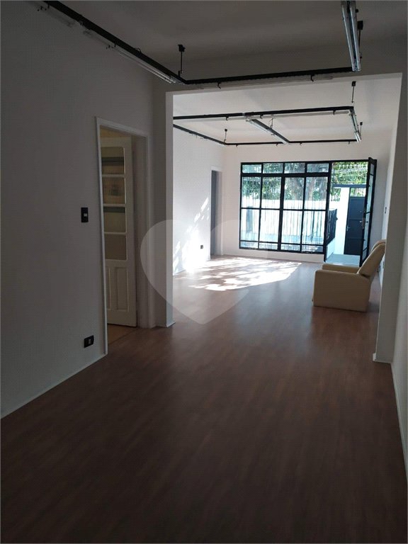 Casa na Vila Monte Alegre com 330m²