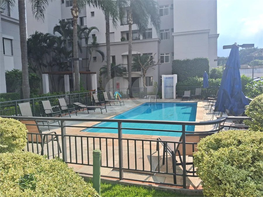 APARTAMENTO A VENDA SEMI MOBILADO A VENDA NA VILA LEOPOLDINA