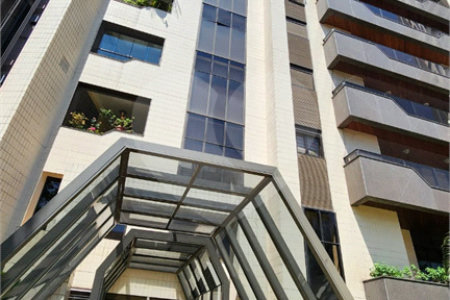 APTO 4 DORM (SUÍTES) E 5 GARAGENS NA SAÚDE