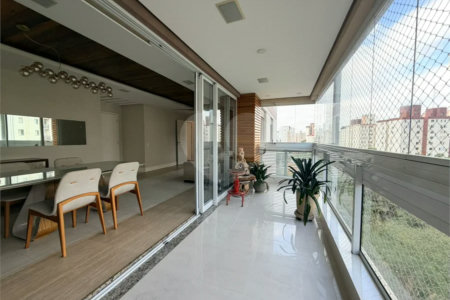 Apartamento à venda com 3 suítes em Vila Mariana, São Paulo, SP