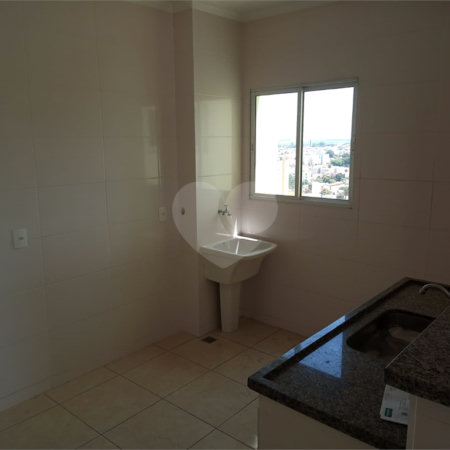 Apartamento com 2 dormitórios.